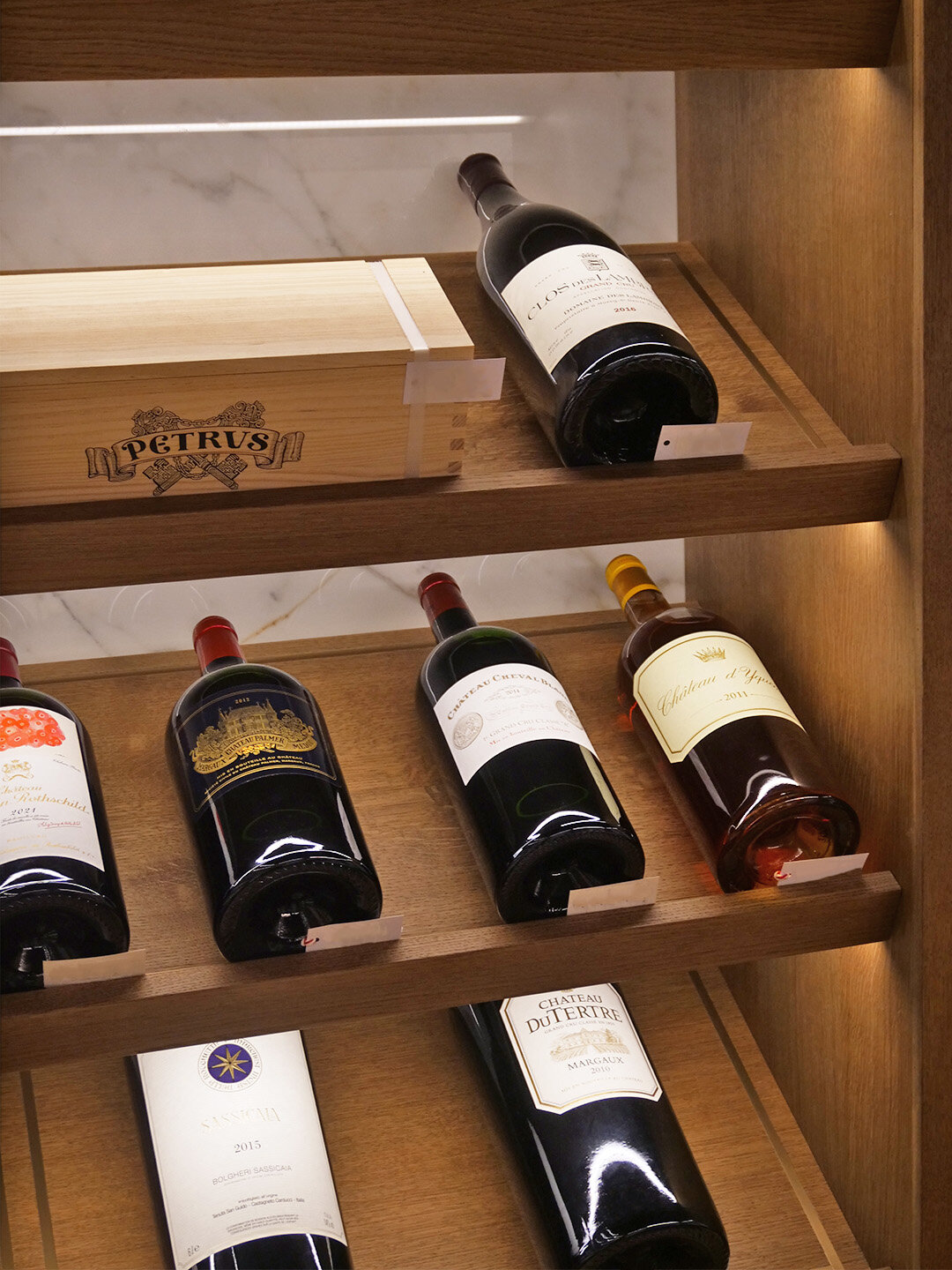Vins rouges d'exception de Bordeaux, Bourgogne et de la vallée du Rhône à la Cave de Monaco